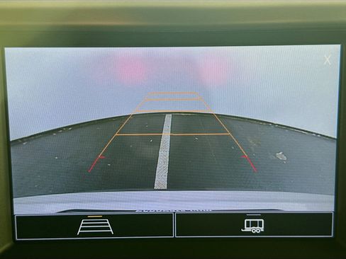 Used 2023 GMC Acadia SLE w/ Driver Convenience Package image 22