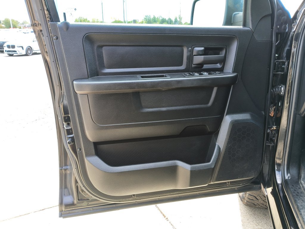 Used 2021 RAM 1500 Express w/ Wheel & Sound Group AWD/4WD image 19