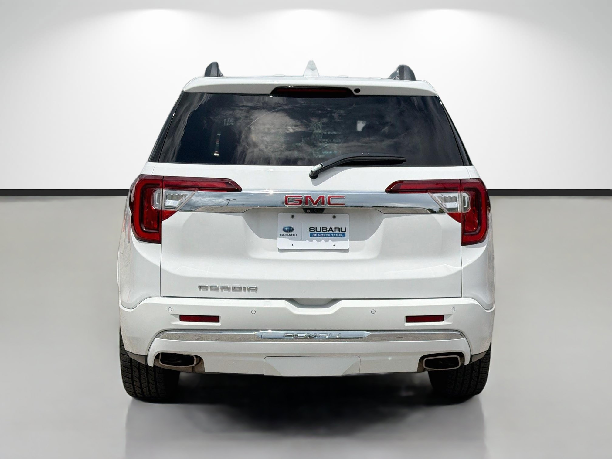 Used 2022 GMC Acadia Denali w/ Denali Ultimate Package FWD image 4