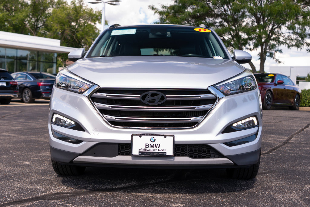 Used 2017 Hyundai Tucson Limited w/ Limited Ultimate Package 03 AWD/4WD image 2