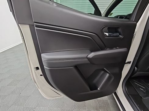 New 2026 GMC Canyon Elevation w/ Convenience Package RWD image 34