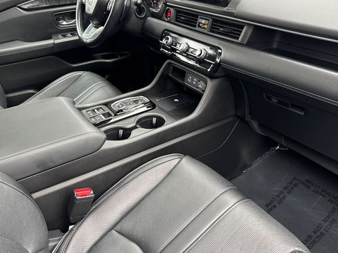 Used 2023 Honda Pilot Elite image 33