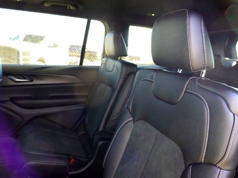 New 2025 Jeep Grand Cherokee L Altitude image 31