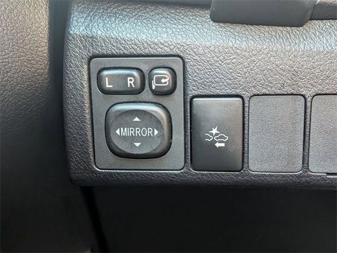 Used 2018 Toyota Corolla iM image 21