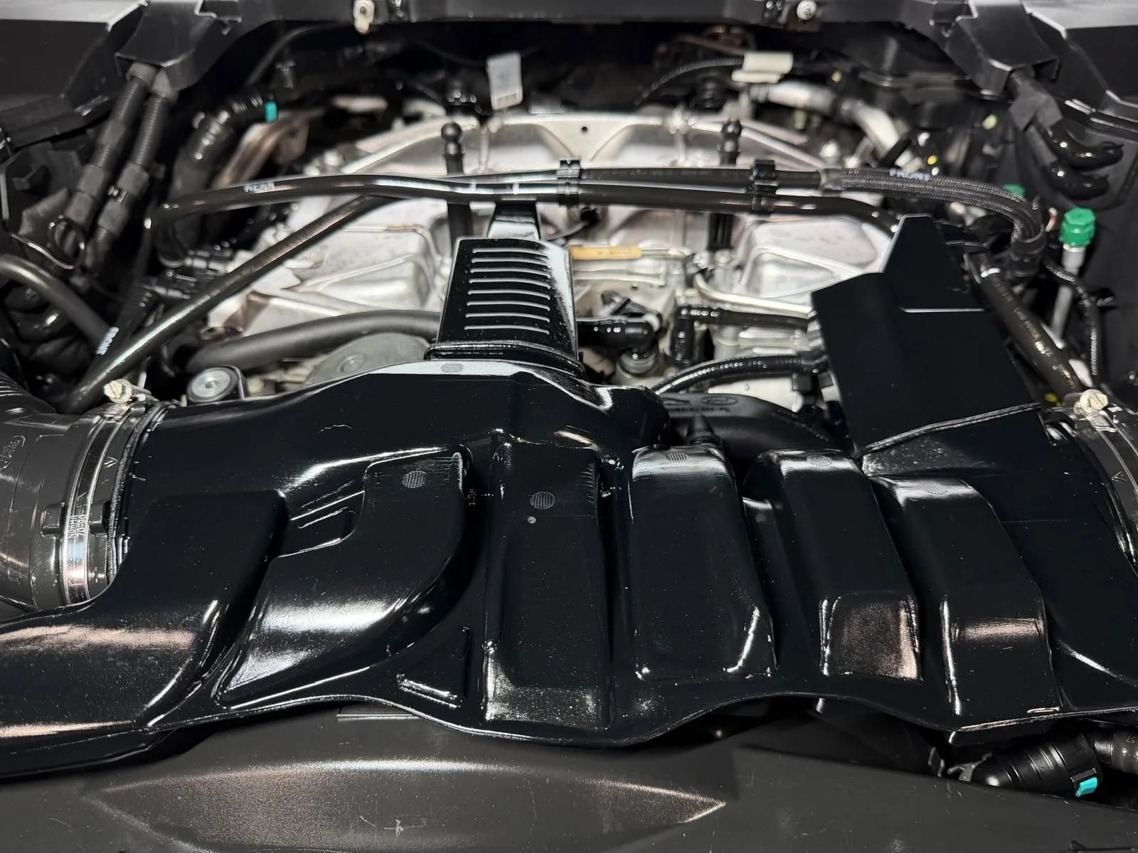 Used 2015 Land Rover LR4 HSE AWD/4WD image 12