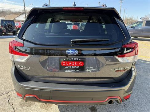 Used 2023 Subaru Forester Sport image 5