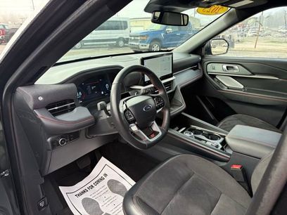 Used 2025 Ford Explorer ST