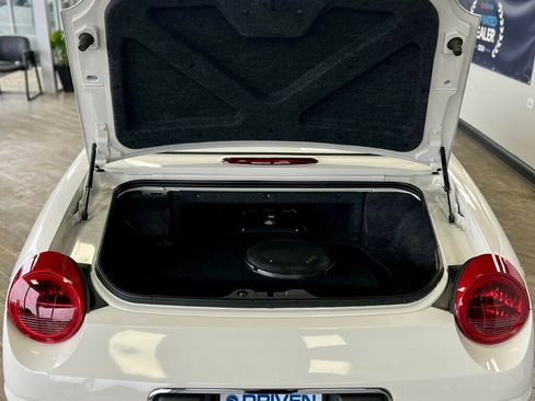 Used 2002 Ford Thunderbird image 8