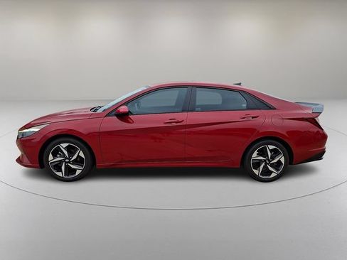 Used 2023 Hyundai Elantra SEL w/ Convenience Package FWD image 6