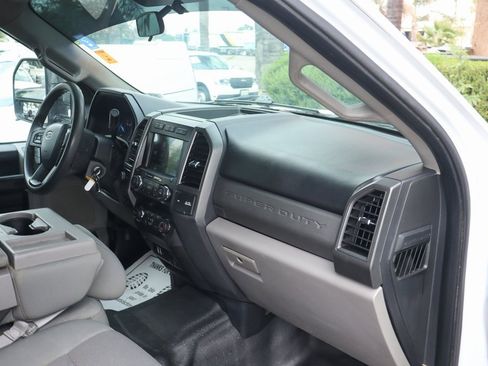 Used 2019 Ford F250 XL w/ STX Appearance Package image 44