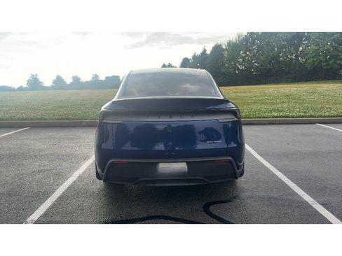 Used 2026 Tesla Model Y Long Range AWD/4WD image 4