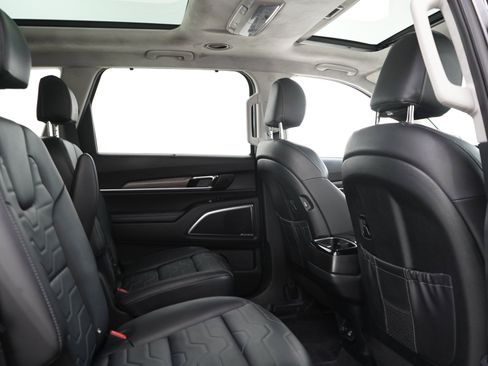 Used 2020 Kia Telluride SX w/ SX Prestige Package AWD/4WD image 11