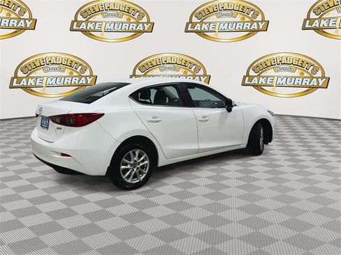 Used 2018 MAZDA MAZDA3 Sport w/ Preferred Equipment Package image 3