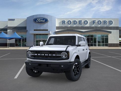 New 2026 Ford Bronco Outer Banks AWD/4WD image 2