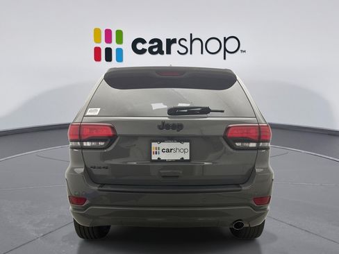 Used 2022 Jeep Grand Cherokee Laredo X AWD/4WD image 4