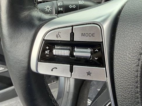 Used 2024 Kia Telluride EX w/ EX Captain's Chair Package AWD/4WD image 17