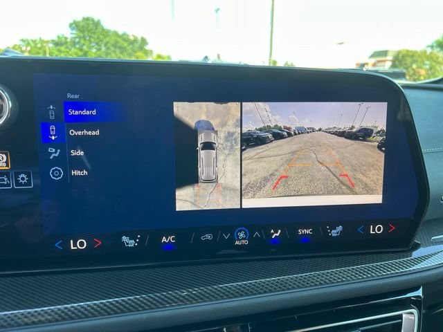 New 2027 Chevrolet Traverse Z71 w/ Driver Confidence Package AWD/4WD image 23