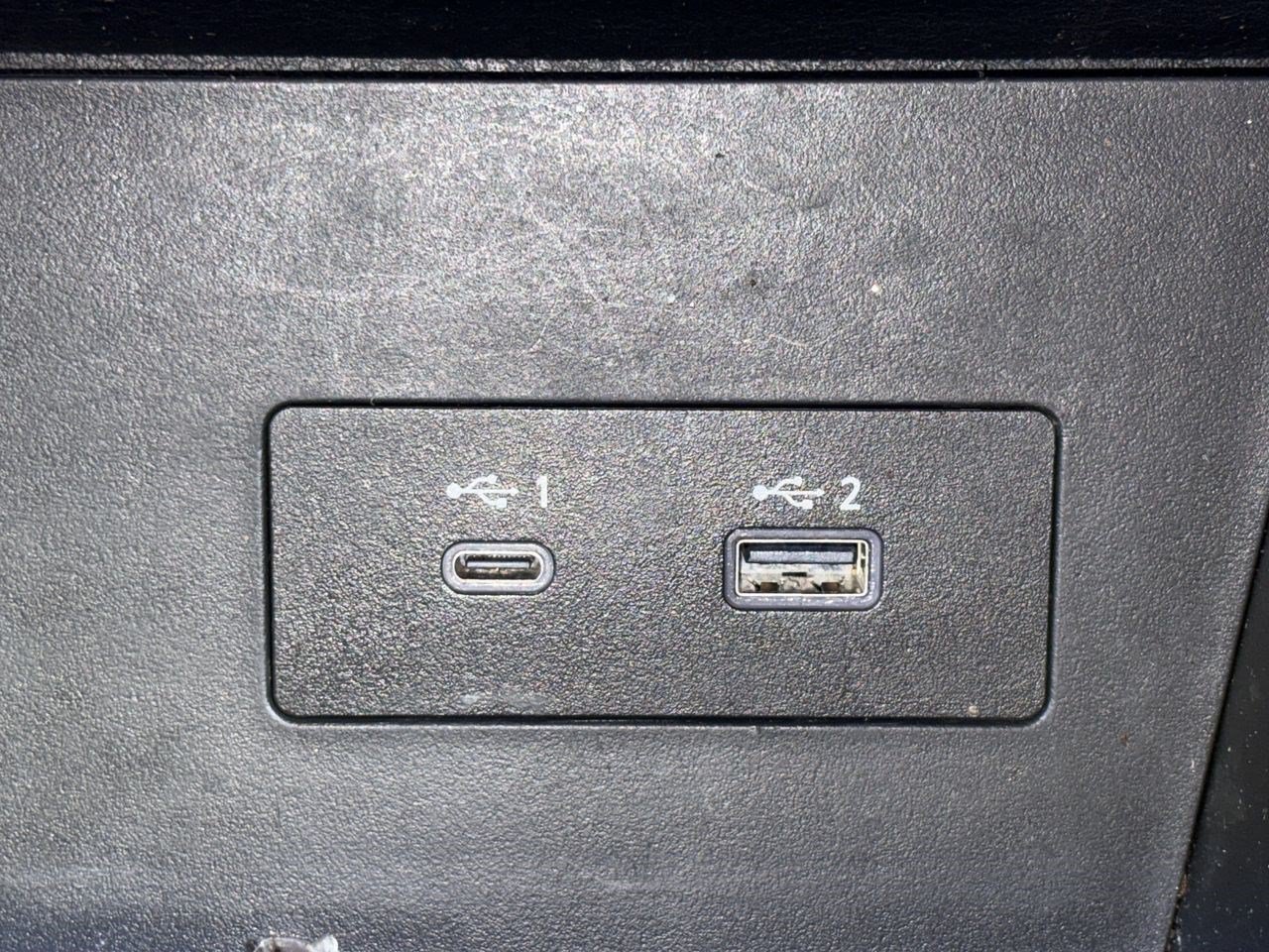 Used 2023 Nissan Pathfinder S FWD image 6