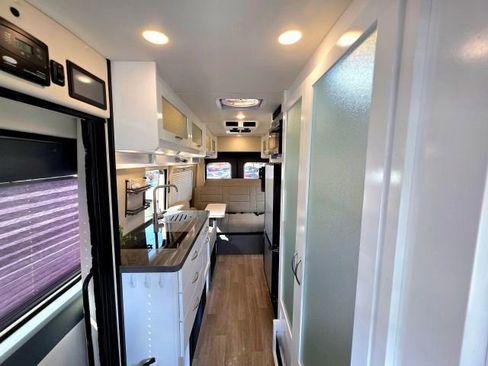 Used 2021 Ford Transit 350 148 High Roof Extended DRW image 33