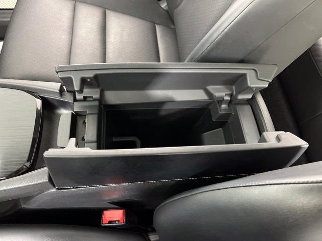 Used 2024 Nissan Rogue SV w/ SV Premium Package FWD image 30