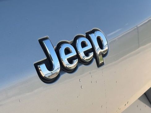 Used 2021 Jeep Grand Cherokee L Limited w/ Trailer Tow Group (B) AWD/4WD image 12