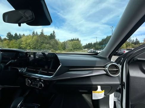 New 2026 Chevrolet Trax ACTIV w/ Sunroof Package image 28