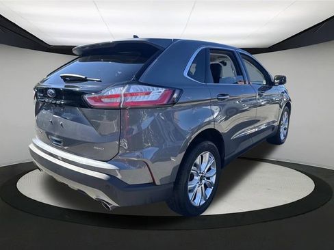 Used 2023 Ford Edge Titanium image 11