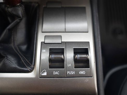 Used 2016 Lexus GX 460 w/ Premium Package AWD/4WD image 23