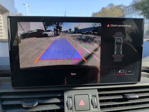 Certified 2023 Audi Q5 2.0T Premium w/ Convenience Package image 24