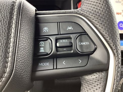 Certified 2025 Toyota Tacoma TRD Off-Road image 18