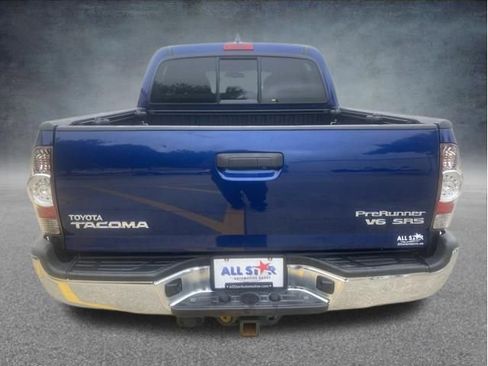 Used 2014 Toyota Tacoma PreRunner w/ SR5 Package RWD image 6