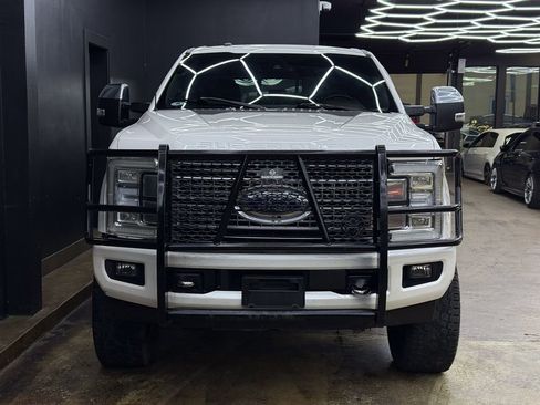 Used 2017 Ford F250 Platinum w/ Platinum Ultimate Package AWD/4WD image 2