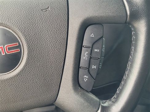 Used 2023 GMC Savana 3500 LS image 15