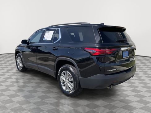 Used 2023 Chevrolet Traverse LT w/ LPO, Floor Liner Package AWD/4WD image 5