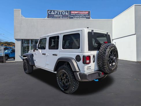 Used 2023 Jeep Wrangler Unlimited w/ Sun & Screen Package image 4