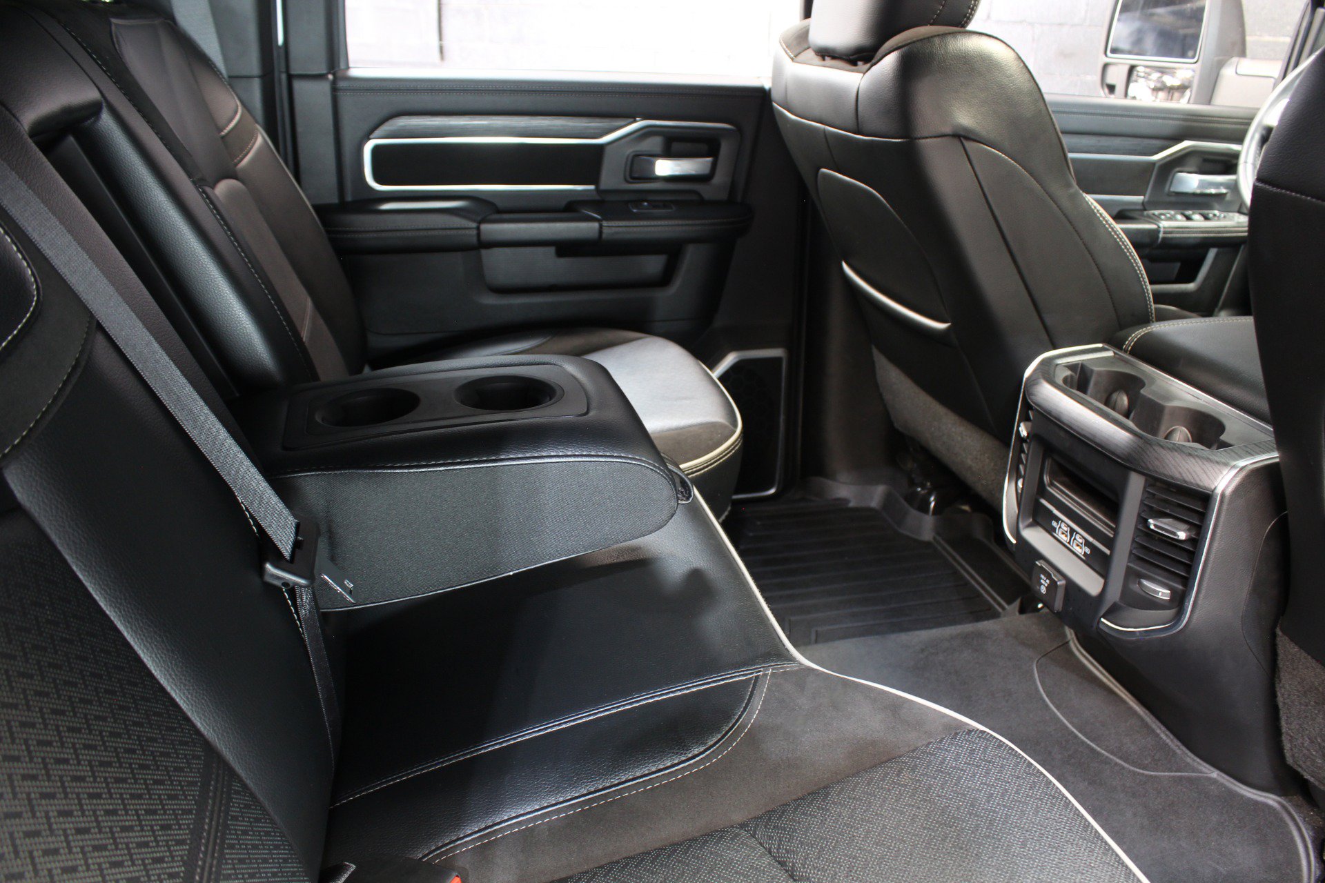 Used 2024 RAM 2500 Laramie w/ Night Edition AWD/4WD image 59