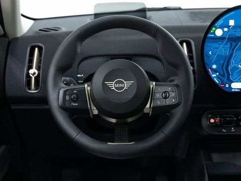 Certified 2025 MINI Cooper Countryman S w/ Comfort Package Max image 17