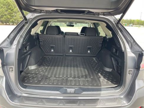 Used 2022 Subaru Outback Premium AWD/4WD image 16