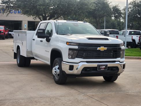 New 2026 Chevrolet Silverado 3500 W/T w/ WT Convenience Package image 2