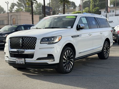 Certified 2022 Lincoln Navigator L Black Label image 3
