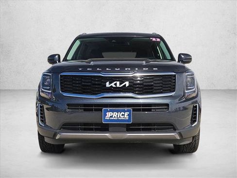 Used 2022 Kia Telluride S FWD image 2