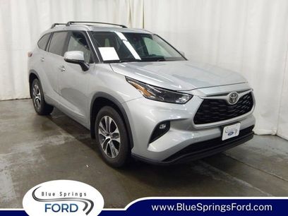Used 2023 Toyota Highlander XLE