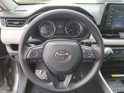 Certified 2022 Toyota RAV4 XLE image 19