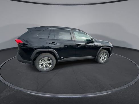 New 2025 Toyota RAV4 XLE image 17