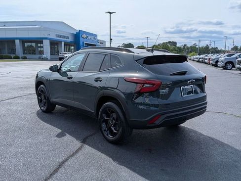 New 2026 Chevrolet Trax LT FWD image 5