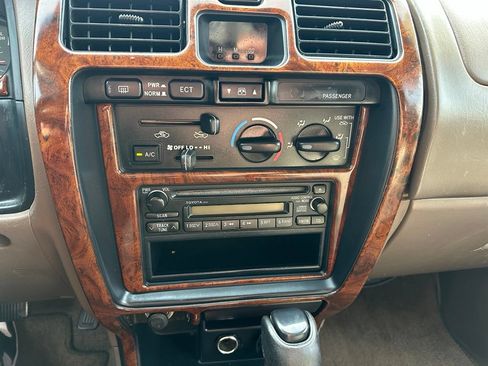 Used 1999 Toyota 4Runner SR5 AWD/4WD image 14