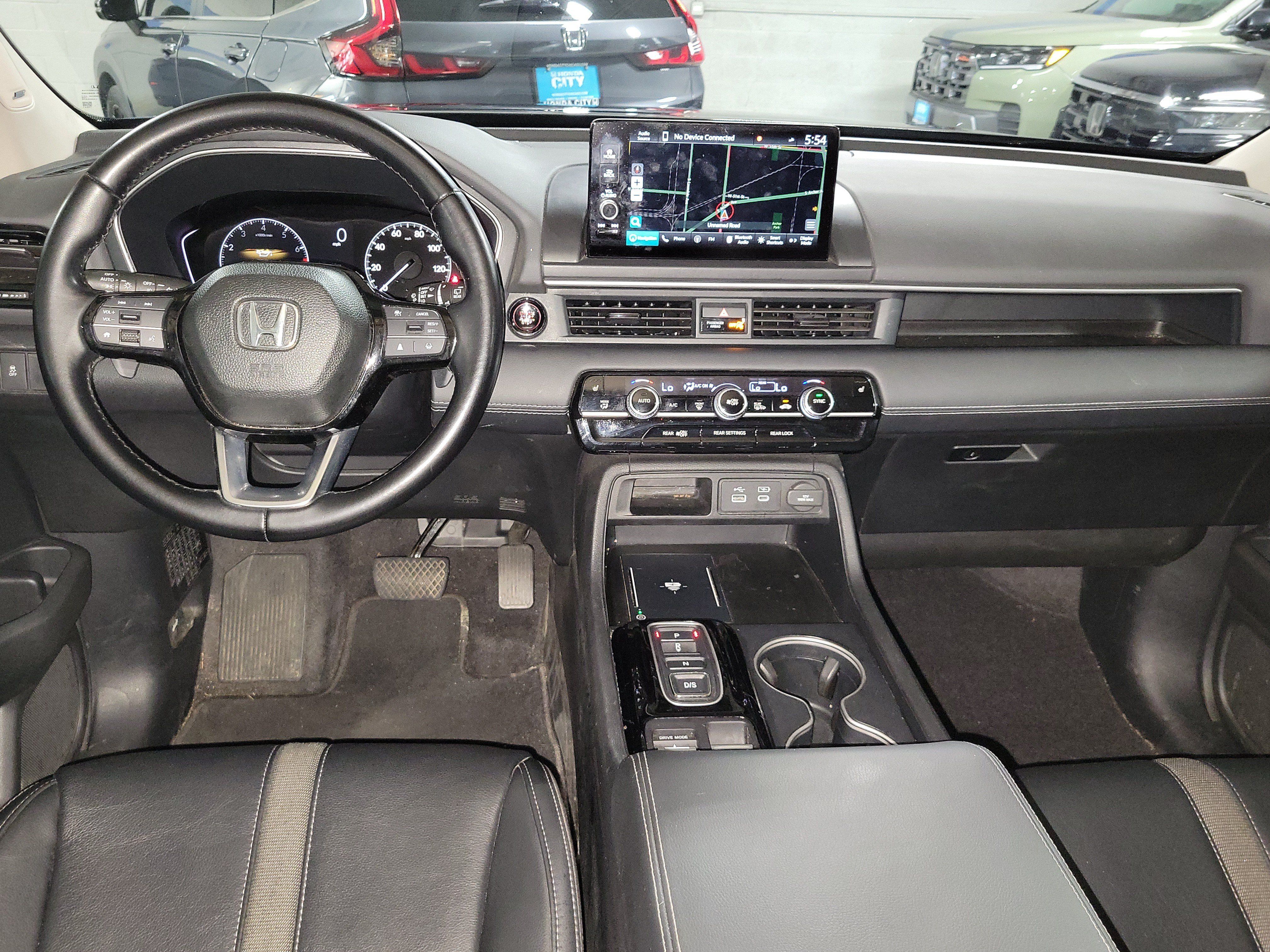 Certified 2024 Honda Pilot Touring image 13