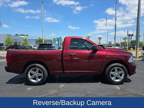 Used 2018 RAM 1500 Express image 2