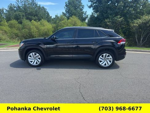 Used 2020 Volkswagen Atlas Cross Sport SE w/ Panoramic Sunroof Package AWD/4WD image 4