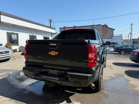 Used 2013 Chevrolet Avalanche LT w/ Suspension Package, Off-Road image 3